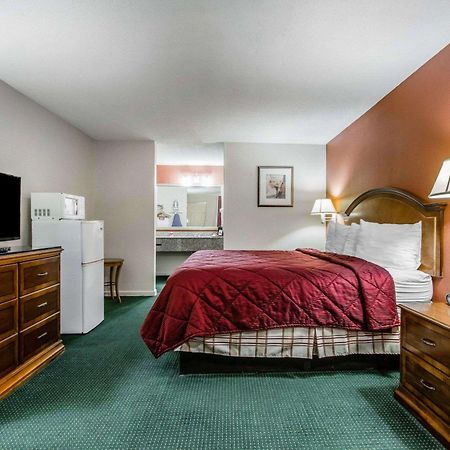 Econo Lodge Inn & Suites Enterprise Exteriör bild