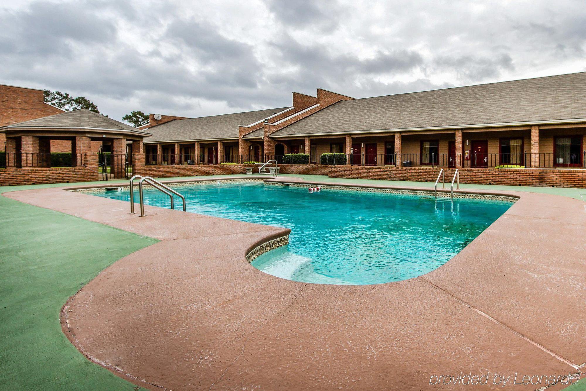 Econo Lodge Inn & Suites Enterprise Exteriör bild