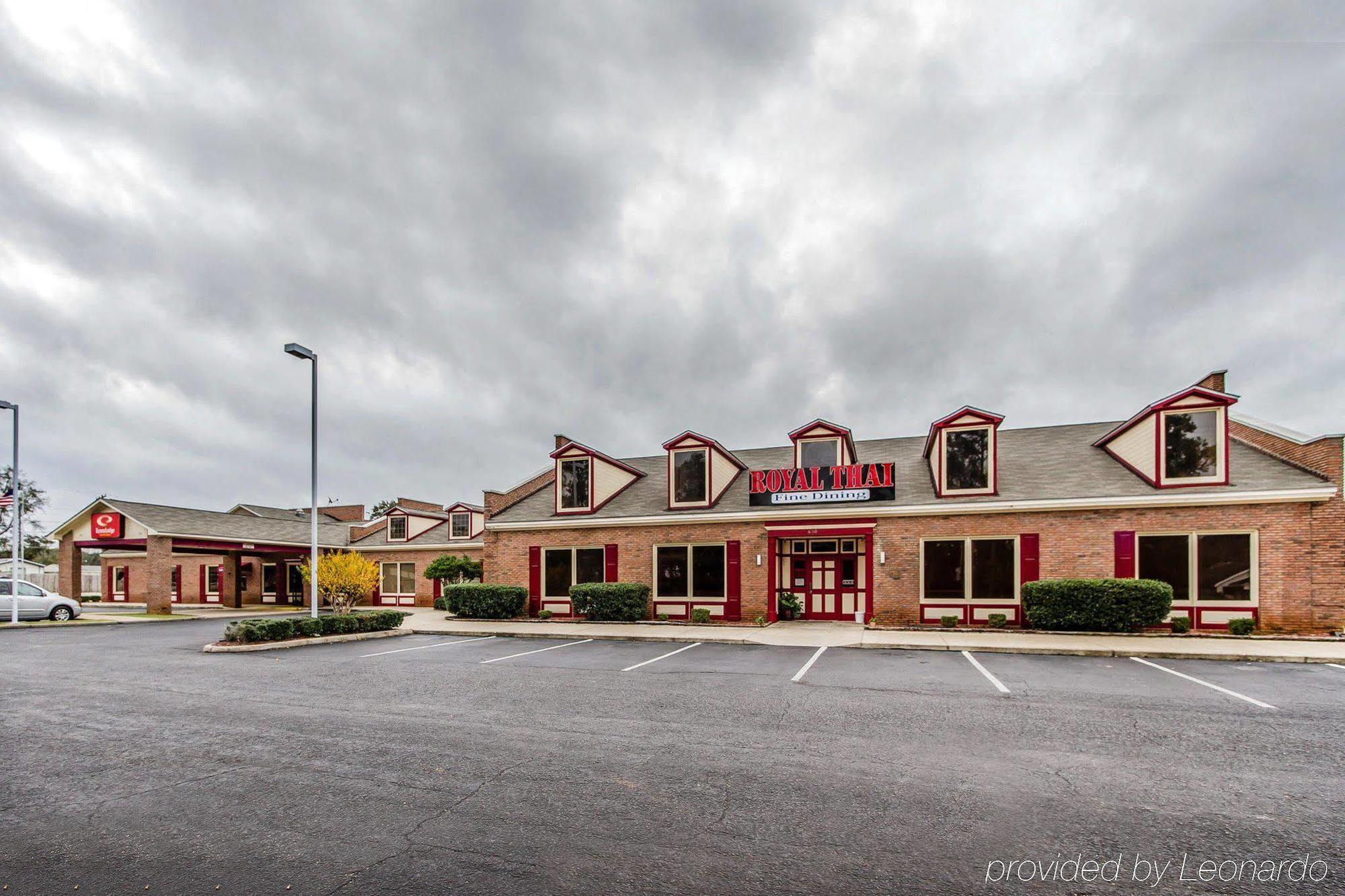 Econo Lodge Inn & Suites Enterprise Exteriör bild